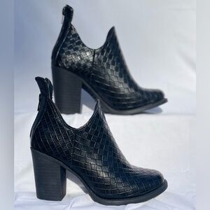 Pierre Dumas Black Ankle Heeled Boots Size 6